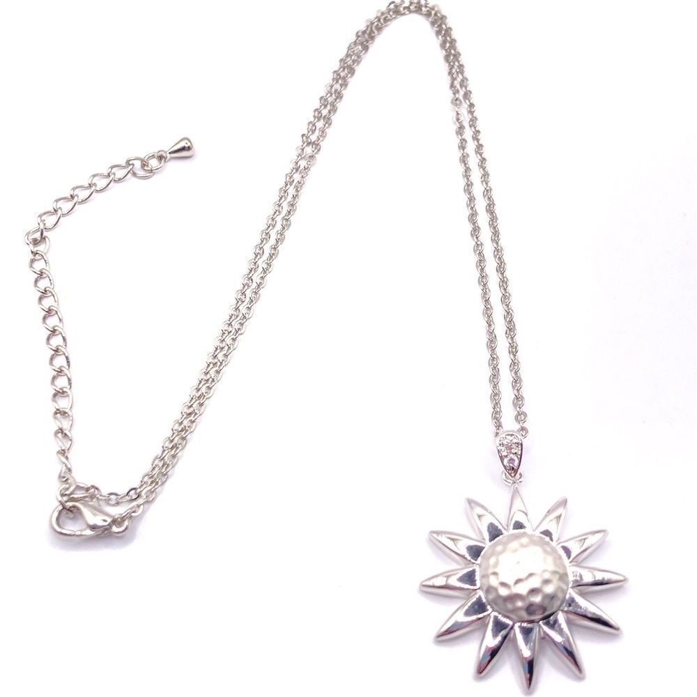 Silver Flower Pendant Necklace